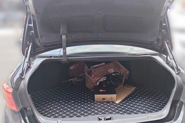 Used Toyota Crown 2018 2.0T Fashion Edition Trunk