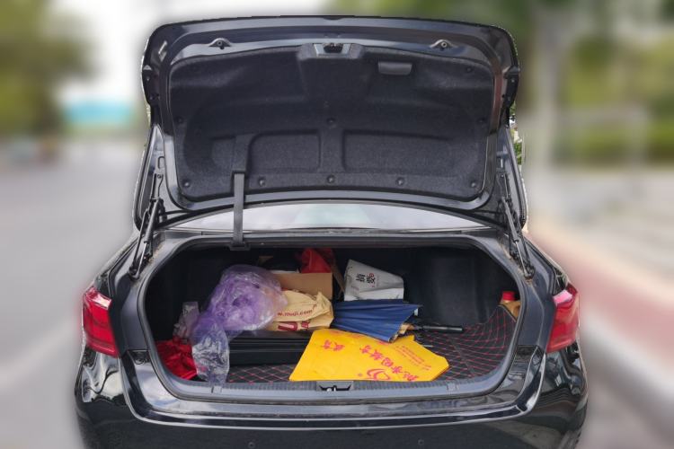 Used Toyota Crown 2018 2.0T Fashion Edition Trunk
