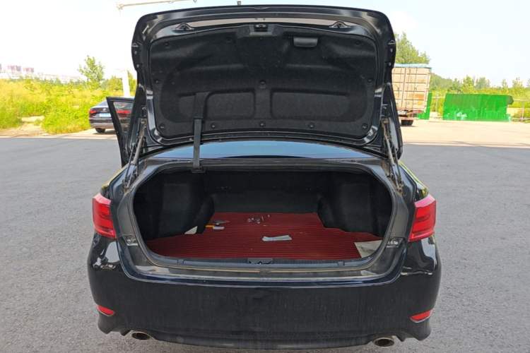 Used Toyota Crown 2018 2.0T Sport Edition Trunk