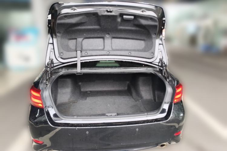Used Toyota Crown 2018 2.0T Fashion Edition Trunk
