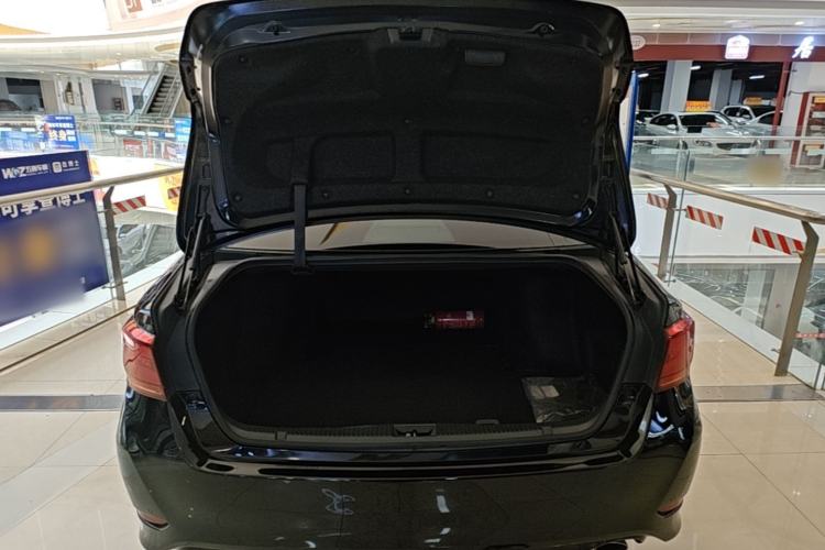 Used Toyota Crown 2018 2.0T Fashion Edition Trunk