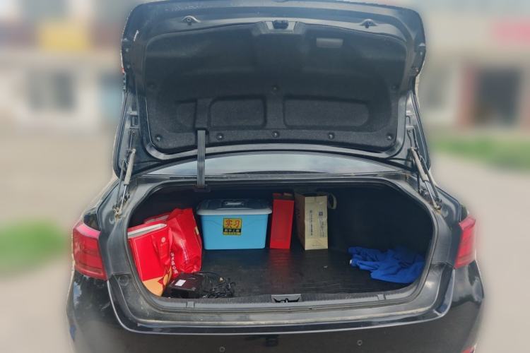 Used Toyota Crown 2018 2.0T Fashion Edition Trunk