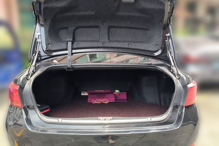Used Toyota Crown 2018 2.0T Sport Edition Trunk
