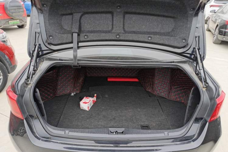Used Toyota Crown 2018 2.0T Sport Edition Trunk