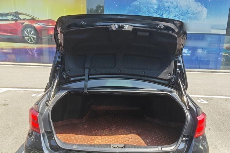 Used Toyota Crown 2018 2.0T Fashion Edition Trunk