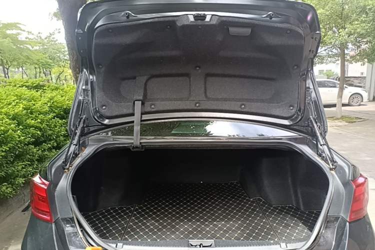Used Toyota Crown 2018 2.0T Sport Edition Trunk