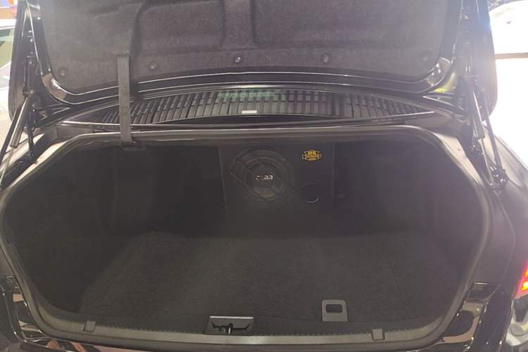 Used Toyota Crown 2018 2.0T Sport Edition Trunk