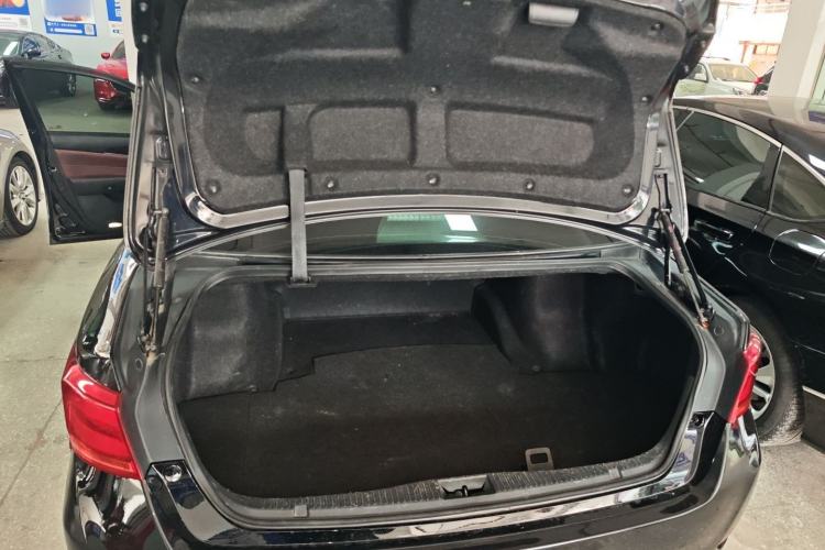 Used Toyota Crown 2018 2.0T Sport Edition Trunk