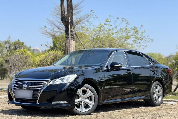 Toyota Crown 2018 2.0T Fashion Edition usado Guazi used car, China used car export, Used car for sale, Used cars, Cheapest cars for sale