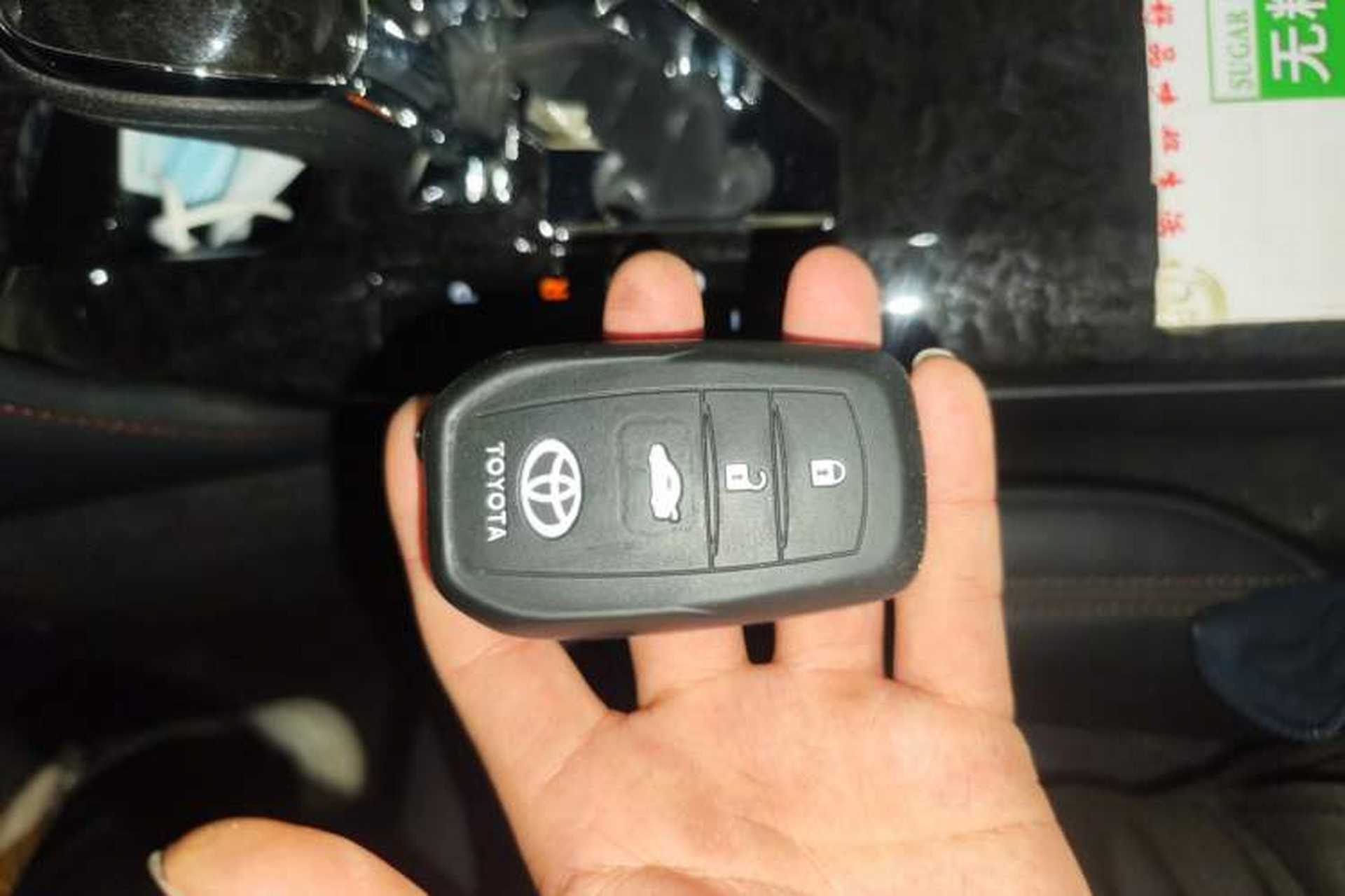 Used Toyota Crown 2018 2.0T Fashion Edition Vehicle Key