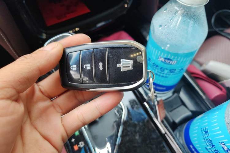 Used Toyota Crown 2018 2.0T Sport Edition Vehicle Key