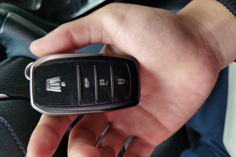 Used Toyota Crown 2018 2.0T Fashion Edition Vehicle Key