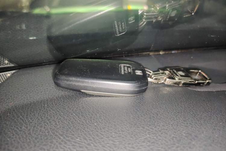 Used Toyota Crown 2018 2.0T Sport Edition Vehicle Key