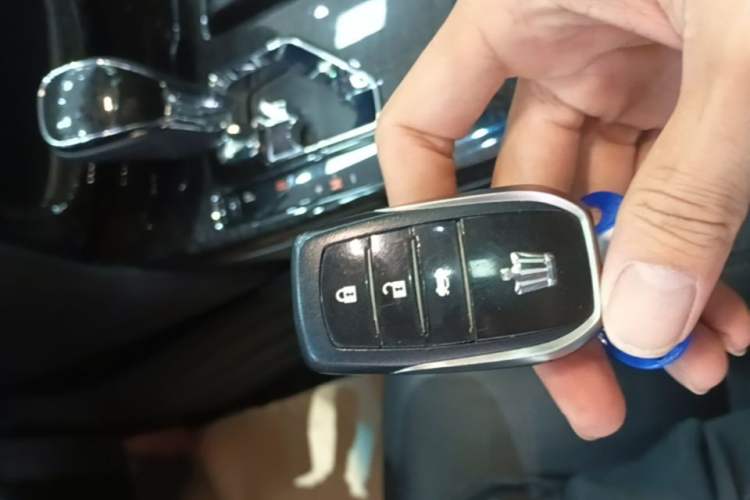 Used Toyota Crown 2018 2.0T Fashion Edition Vehicle Key