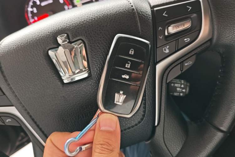 Used Toyota Crown 2018 2.0T Fashion Edition Vehicle Key