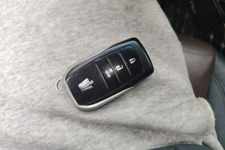 Used Toyota Crown 2018 2.0T Sport Edition Vehicle Key
