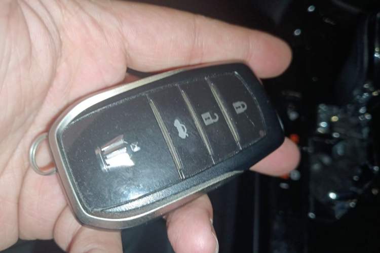 Used Toyota Crown 2018 2.0T Fashion Edition Vehicle Key
