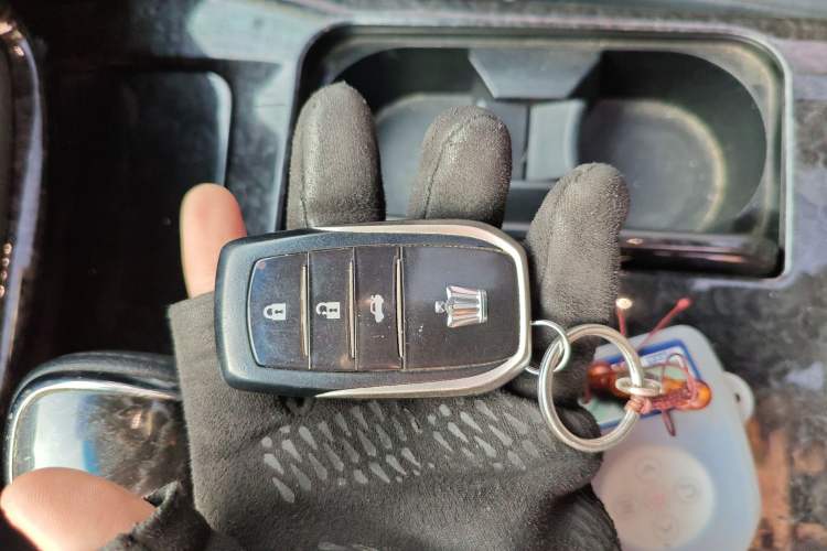 Used Toyota Crown 2018 2.0T Fashion Edition Vehicle Key