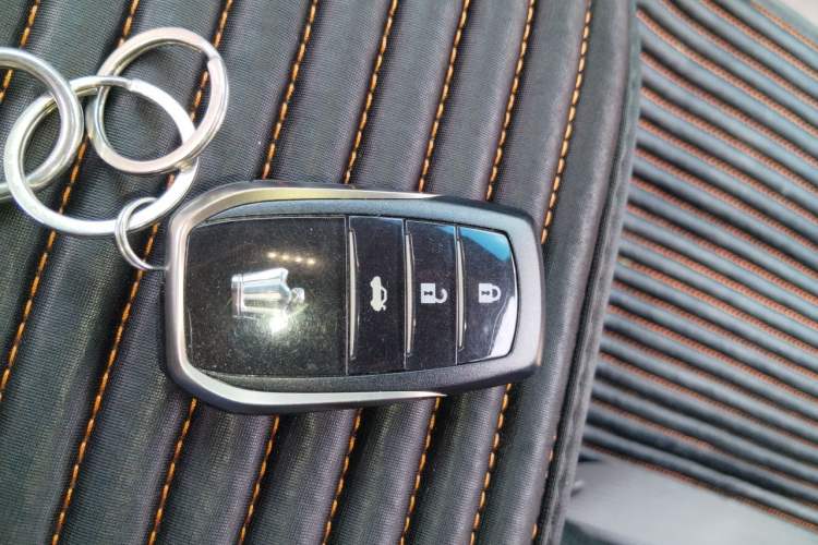 Used Toyota Crown 2018 2.0T Sport Edition Vehicle Key