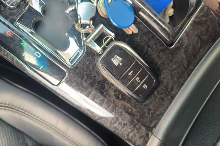Used Toyota Crown 2018 2.0T Fashion Edition Vehicle Key