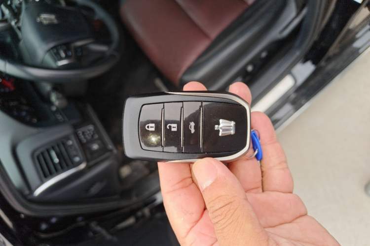 Used Toyota Crown 2018 2.0T Sport Edition Vehicle Key