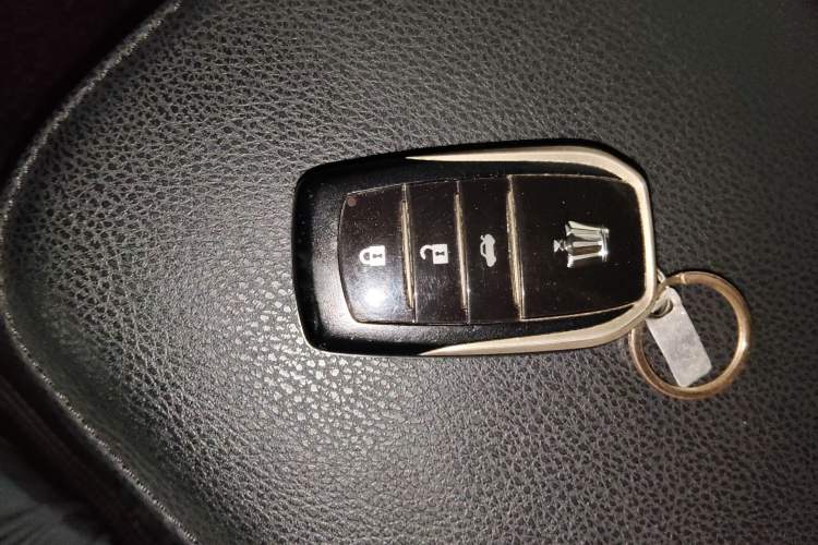 Used Toyota Crown 2018 2.0T Sport Edition Vehicle Key