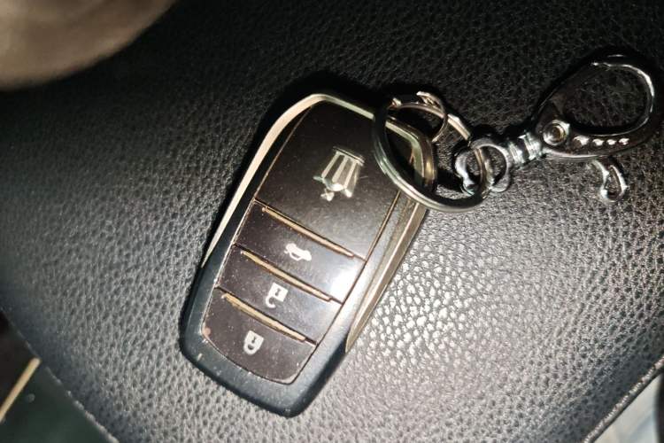 Used Toyota Crown 2018 2.0T Sport Edition Vehicle Key