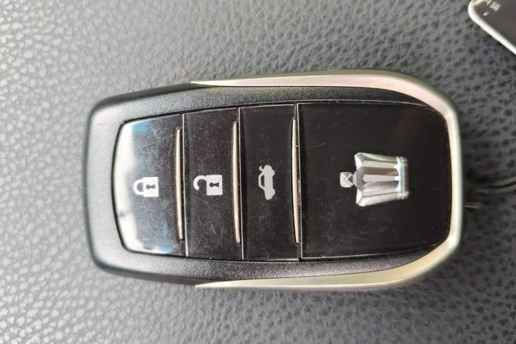 Used Toyota Crown 2018 2.0T Sport Edition Vehicle Key