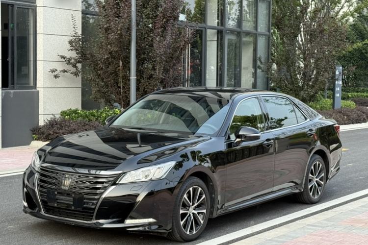 Toyota Crown 2018 2.0T Fashion Edition usado Guazi used car, China used car export, Used car for sale, Used cars, Cheapest cars for sale
