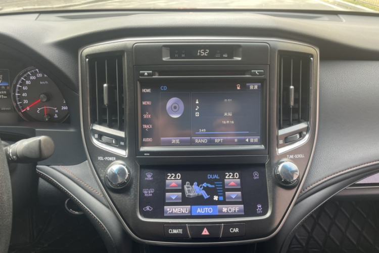 Used Toyota Crown 2018 2.0T Fashion Edition Audio And AC Panel
