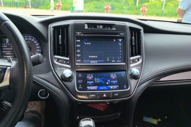 Used Toyota Crown 2018 2.0T Fashion Edition Audio And AC Panel