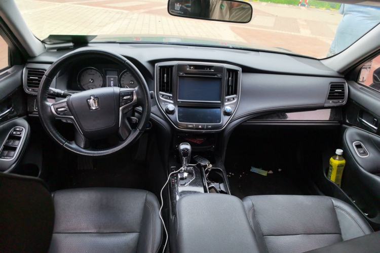 Used Toyota Crown 2018 2.0T Fashion Edition Center Console