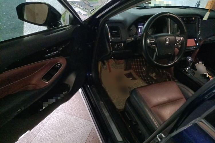 Used Toyota Crown 2018 2.0T Sport Edition Driver Seat