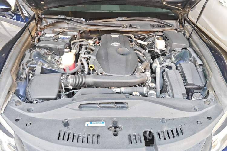 Used Toyota Crown 2018 2.0T Fashion Edition Engine Bay