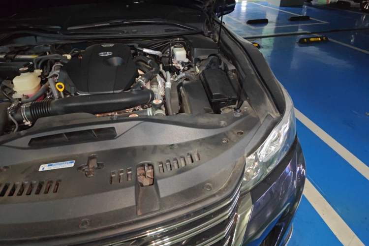 Used Toyota Crown 2018 2.0T Sport Edition Engine Bay Left