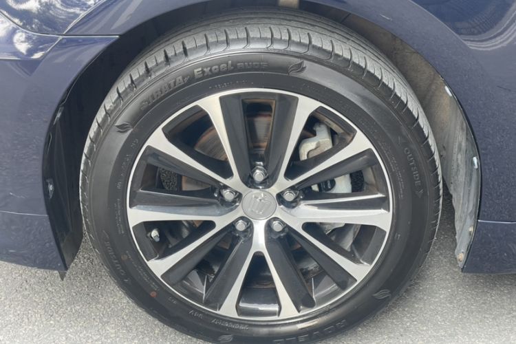 Used Toyota Crown 2018 2.0T Fashion Edition Exterior 1