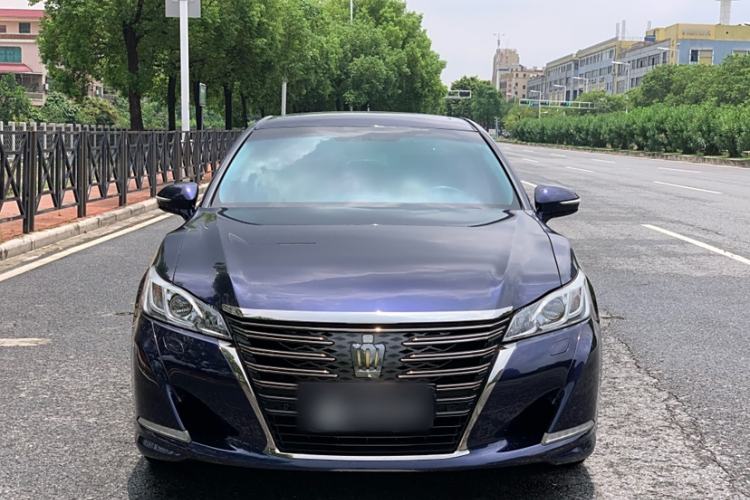 Used Toyota Crown 2018 2.0T Fashion Edition Exterior 1