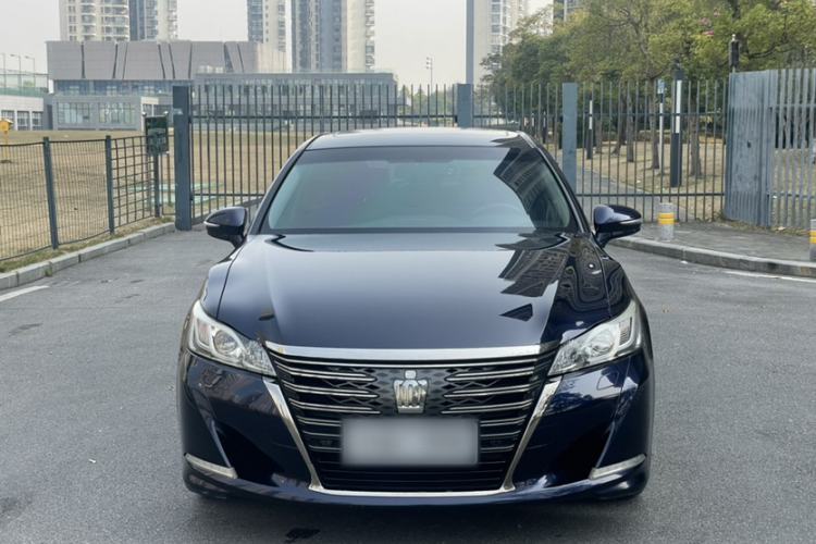 Used Toyota Crown 2018 2.0T Fashion Edition Exterior 2