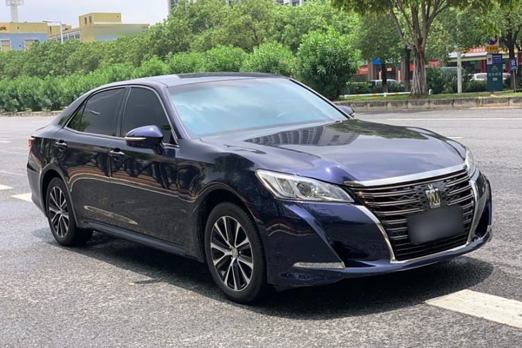 Used Toyota Crown 2018 2.0T Fashion Edition Exterior 2