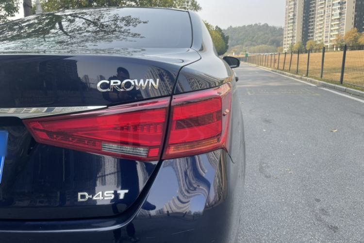 Used Toyota Crown 2018 2.0T Fashion Edition Exterior 3