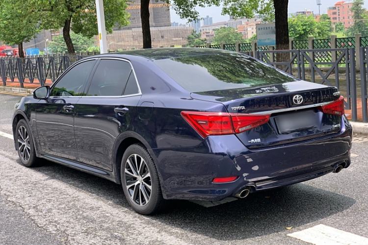 Used Toyota Crown 2018 2.0T Fashion Edition Exterior 3