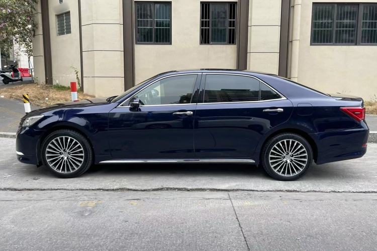 Used Toyota Crown 2018 2.0T Sport Edition Exterior 4