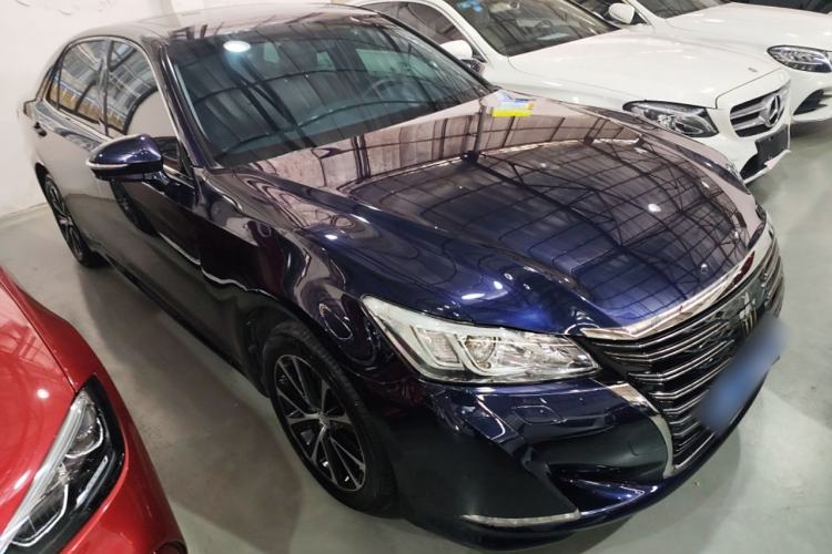 Used Toyota Crown 2018 2.0T Fashion Edition Front Right 45 Deg