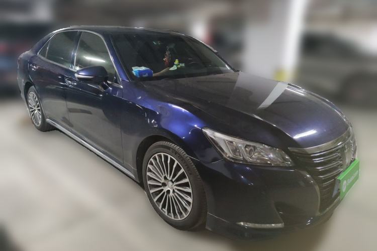 Used Toyota Crown 2018 2.0T Sport Edition Front Right 45 Deg