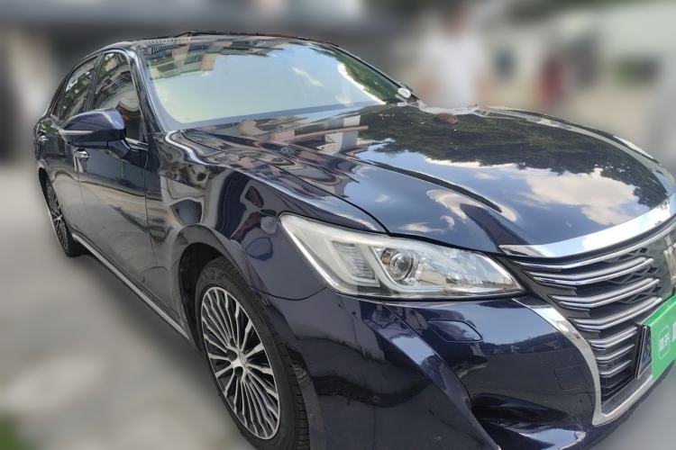 Used Toyota Crown 2018 2.0T Sport Edition Front Right 45 Deg