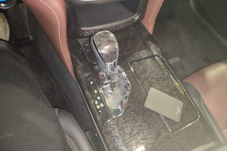 Used Toyota Crown 2018 2.0T Sport Edition Gear Lever