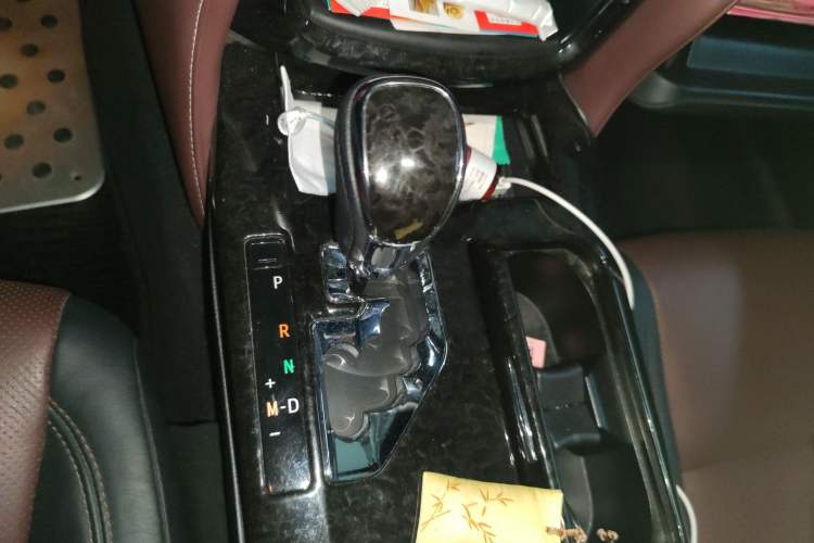 Used Toyota Crown 2018 2.0T Sport Edition Gear Lever
