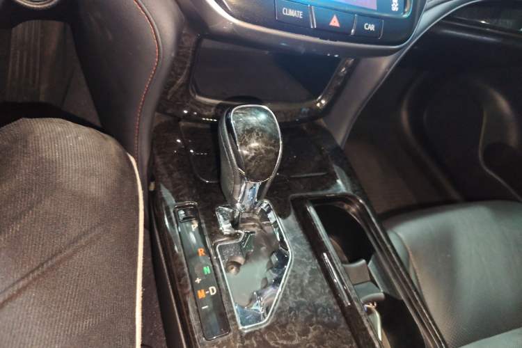 Used Toyota Crown 2018 2.0T Fashion Edition Gear Lever