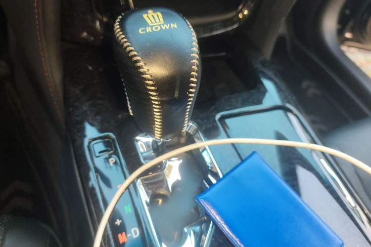 Used Toyota Crown 2018 2.0T Fashion Edition Gear Lever