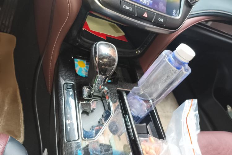 Used Toyota Crown 2018 2.0T Sport Edition Gear Lever